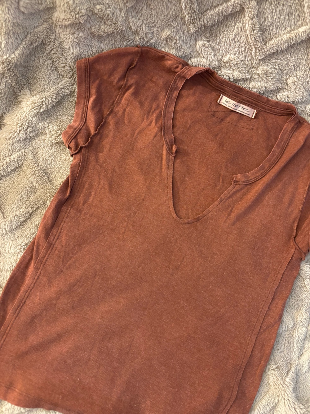 Women’s Short Sleeve V-Neck Top - Rust Brown - Picture 2 of 6
